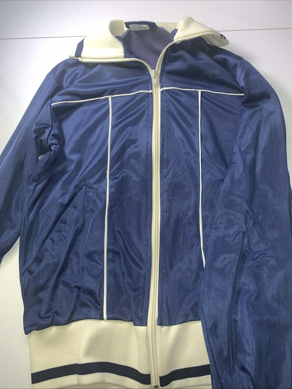 Vintage 1980’s Nike Shiny Track Jacket Mens Small Blue